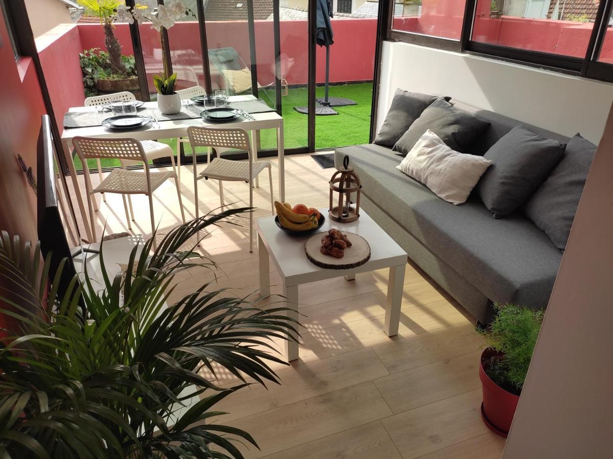 Air-Conditioned Flat With Terrace - Private & Independent - Лурд Экстерьер фото